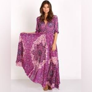 ISO Spelk  "KISS THE SKY" gown Purple  Size XL